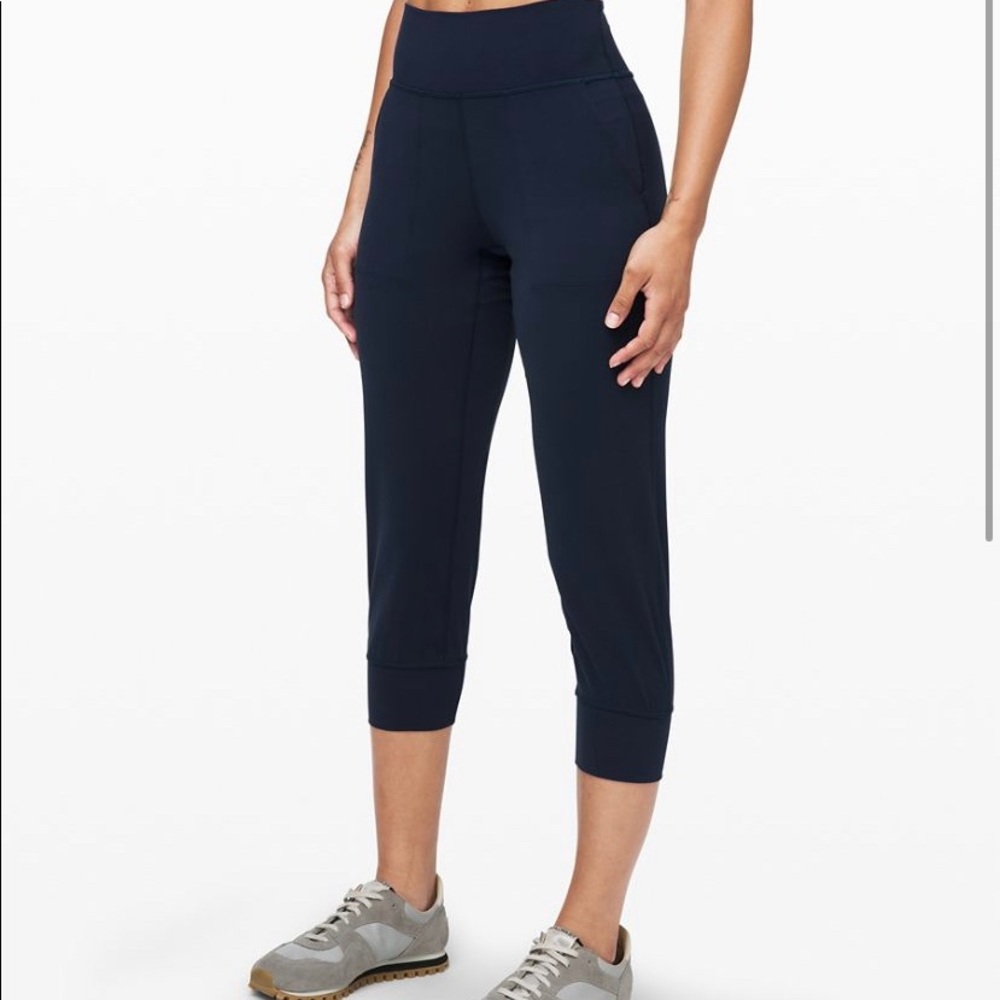 Align Jogger Crops